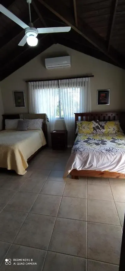 Villa María Quiroz Jarabacoa 0*,  República Dominicana